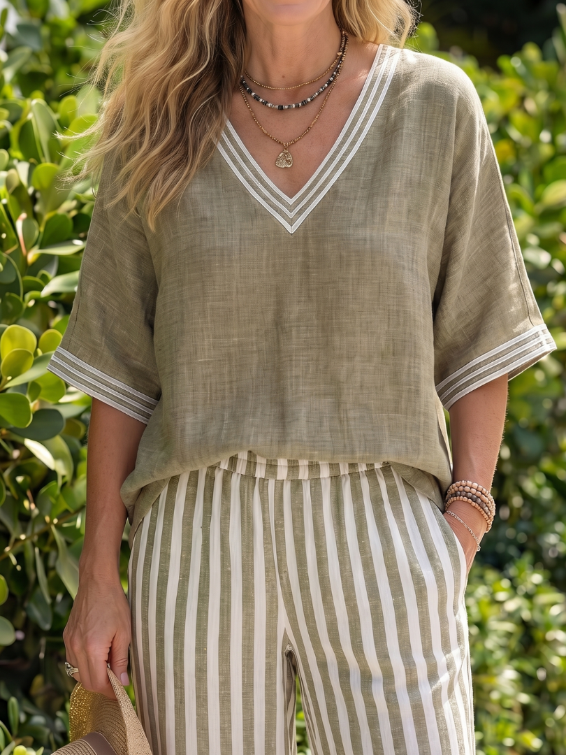 Wren | Ensemble Tunique à Col V Contrasté et Pantalon Rayé