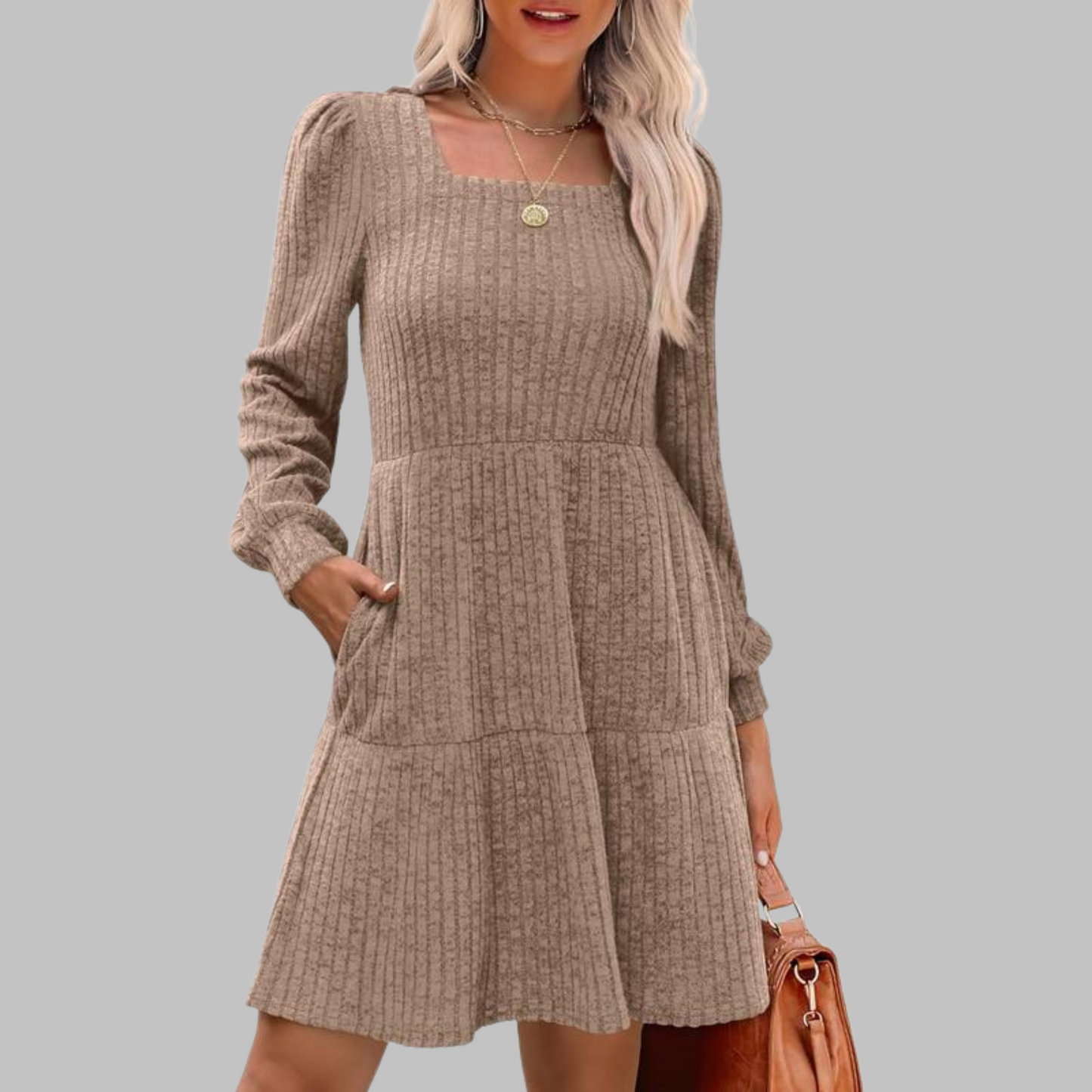 ULAN™ - Robe midi décontractée à manches longues et col carré