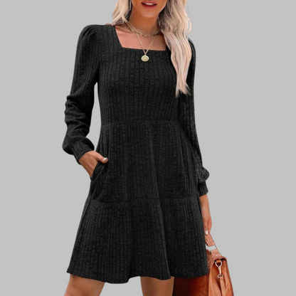 ULAN™ - Robe midi décontractée à manches longues et col carré