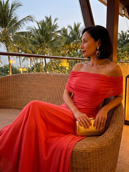 Juin | Robe Midi Drapée à Épaules Nues