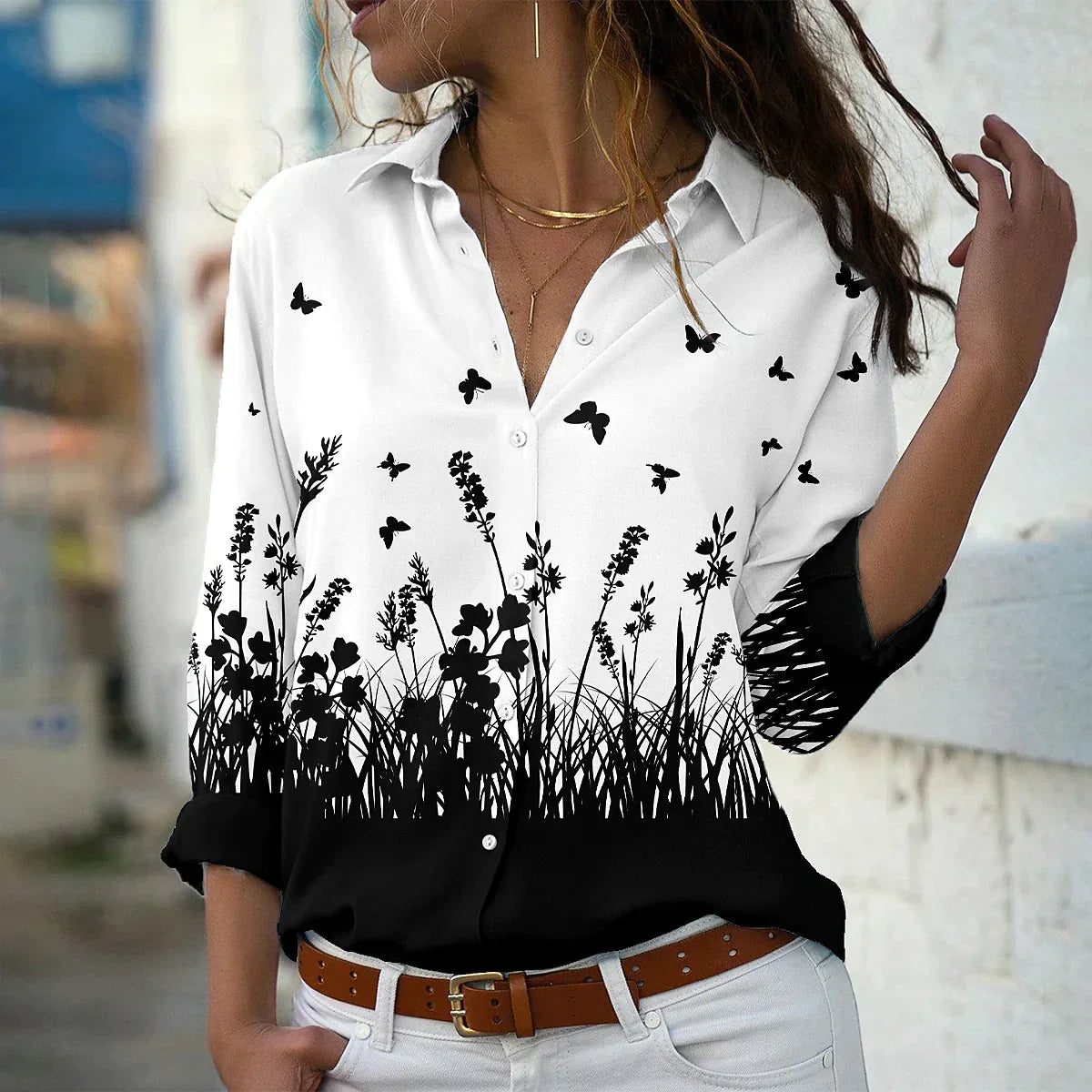 Isla – Airy Silhouette Blouse