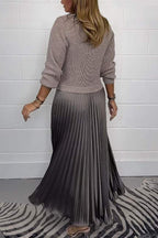 Claudia - Maxi dress with sweater and pleated skirt