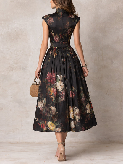 Violetta - Robe Midi Noire en Satin Plissé avec Motif Floral et Décolleté en Fente